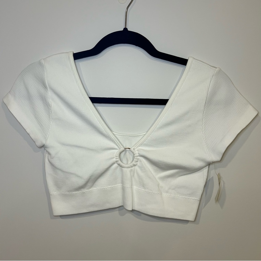 AERIE Ribbed Cropped Gold Ring Top - Picture 2 of 9